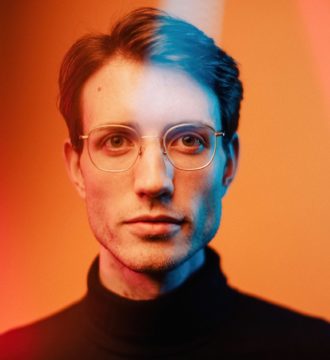 Fotograf für Pressebilder DJ Portraitshooting