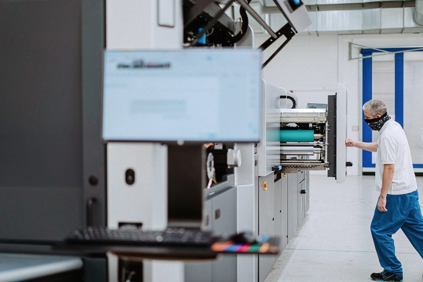 packex worms social media bilder