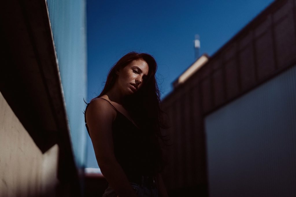 Portraitfotograf in Ludwigshafen, Portraits am Rhein mit Alina