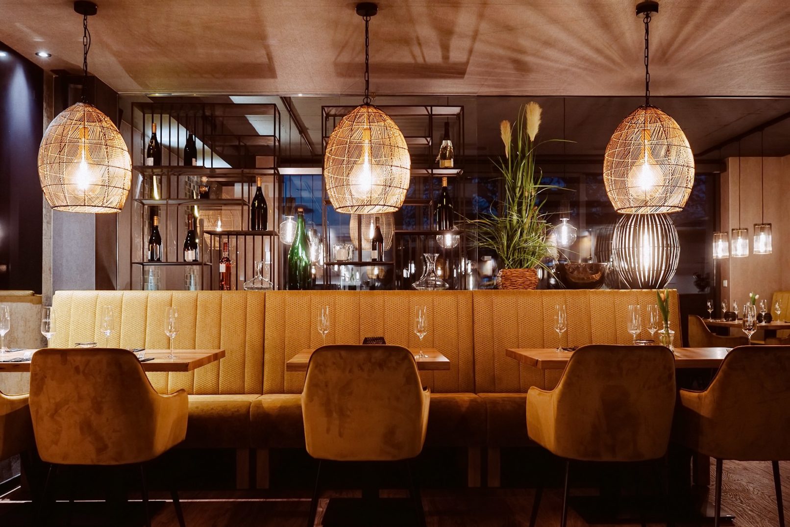 weingut apel interior fotos restaurant