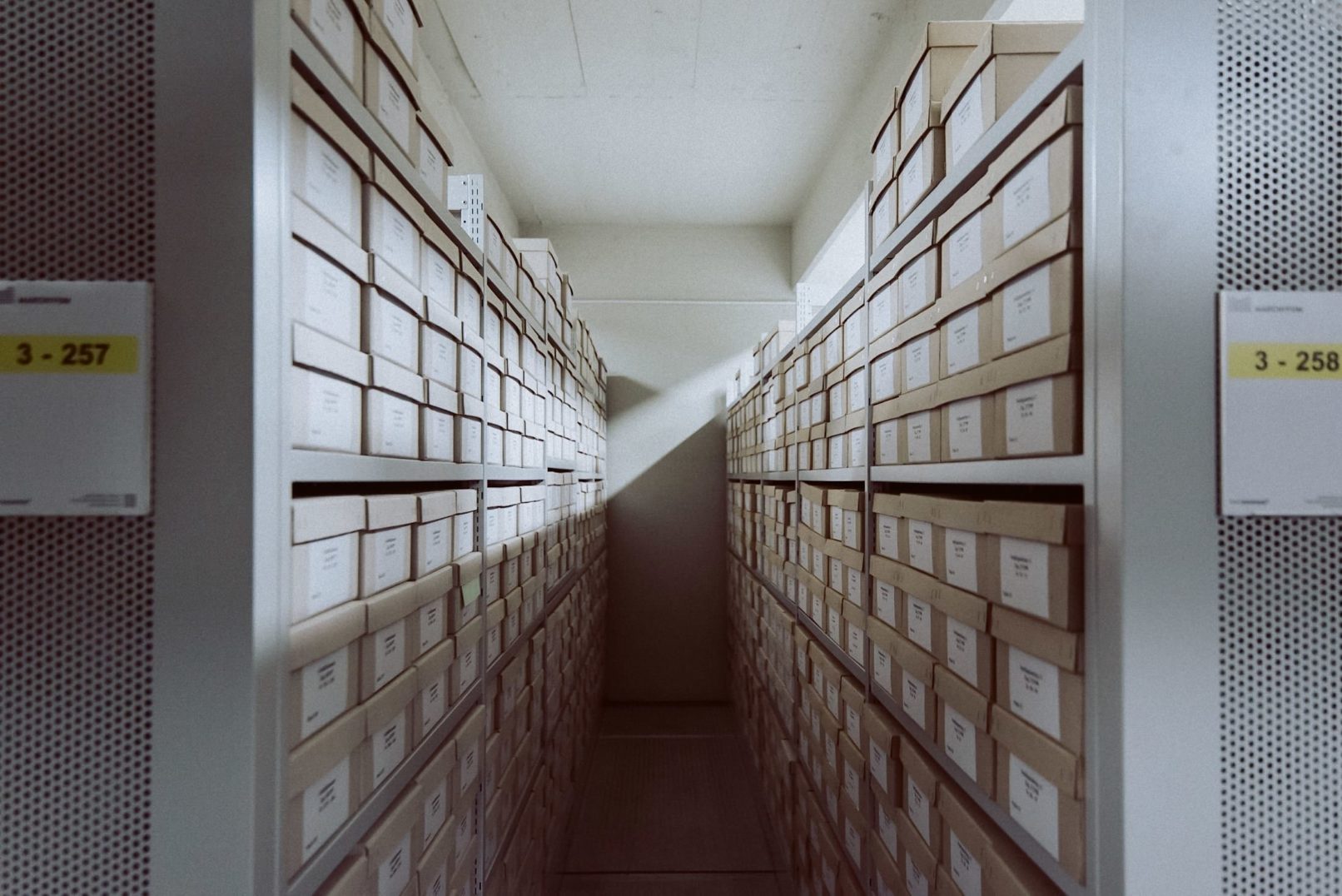 Aktenschränke im Mannheimer Stadtarchiv